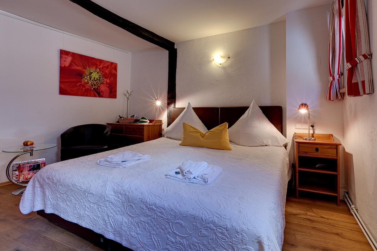 Hotel Kleine Radlerherberge Möckmühl Exteriör bild